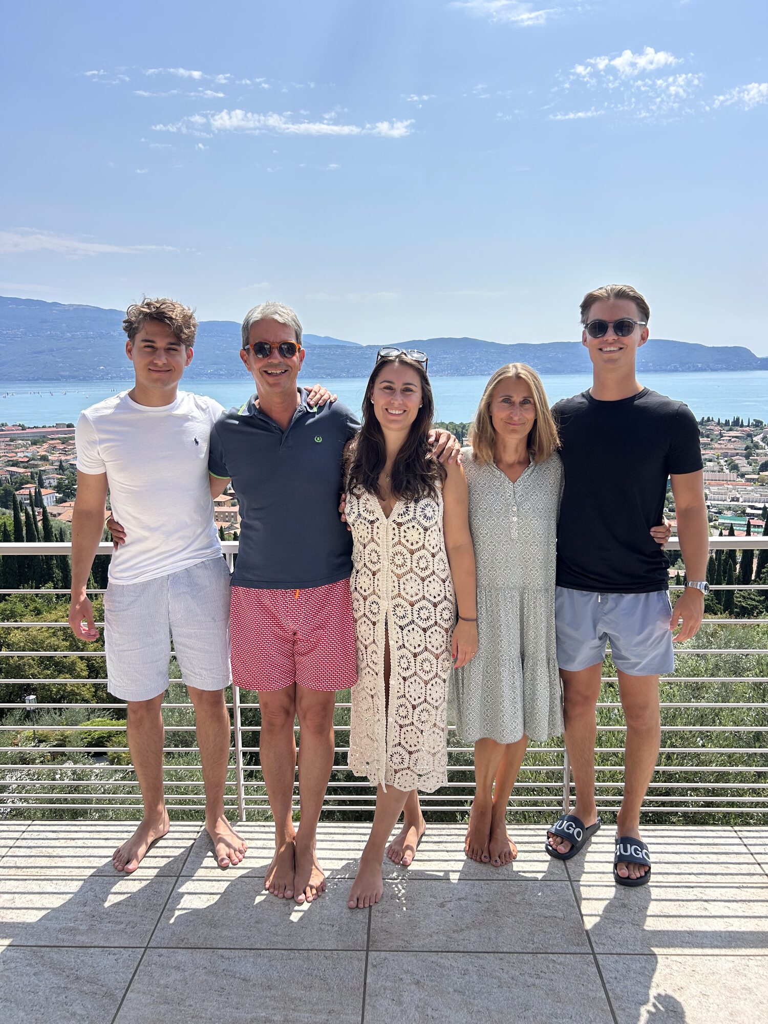 Susanne Aumann-Stahl mit ihrer Familie am Gardasee